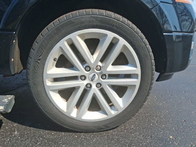 Used 2016 Ford Expedition Platinum image 8