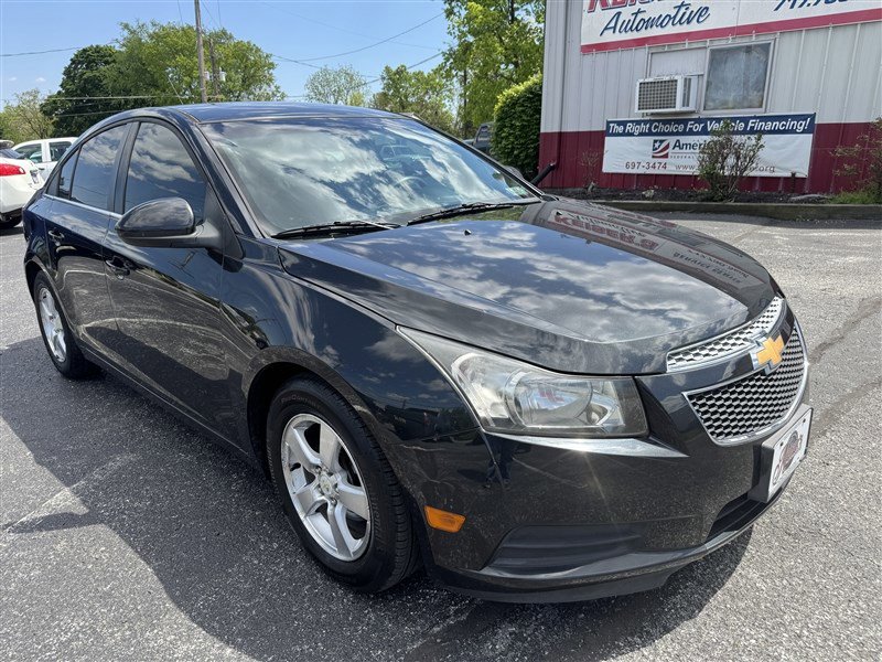 Used 2012 Chevrolet Cruze LT FWD image 2