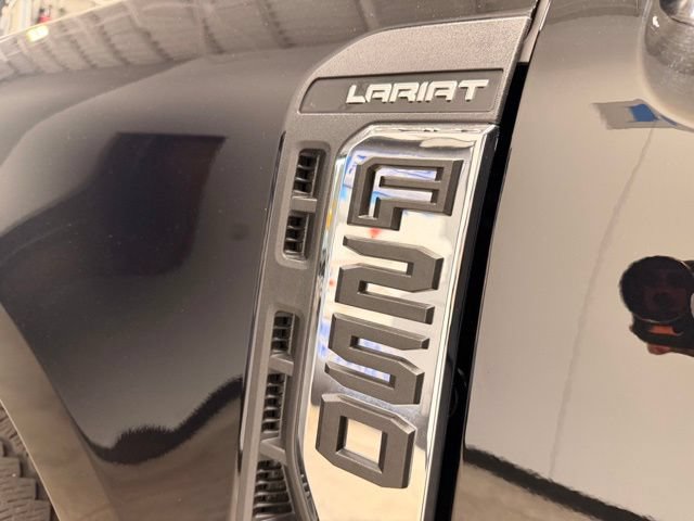 Used 2023 Ford F250 Lariat w/ Lariat Ultimate Package AWD/4WD image 20