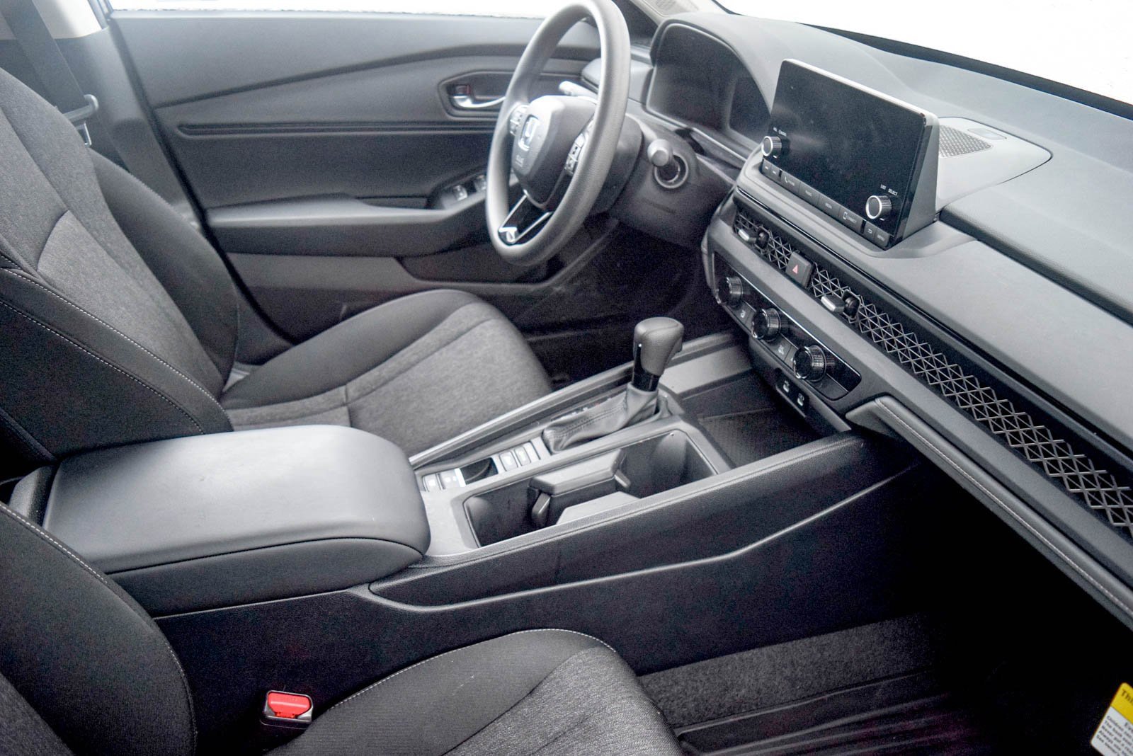 Certified 2025 Honda Accord SE image 17