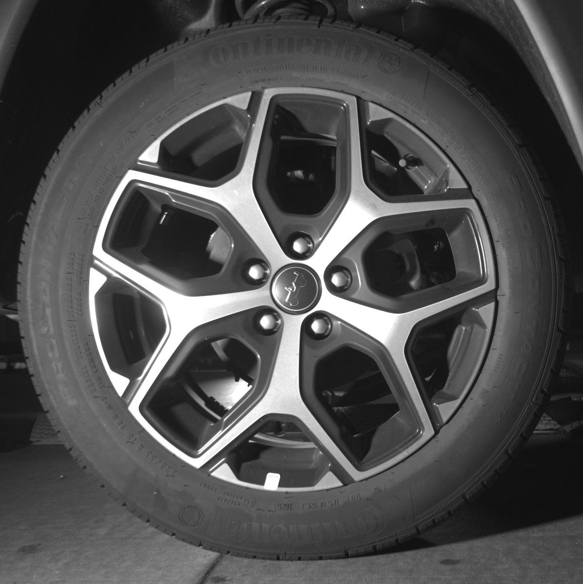 Used 2025 Jeep Compass Limited image 15