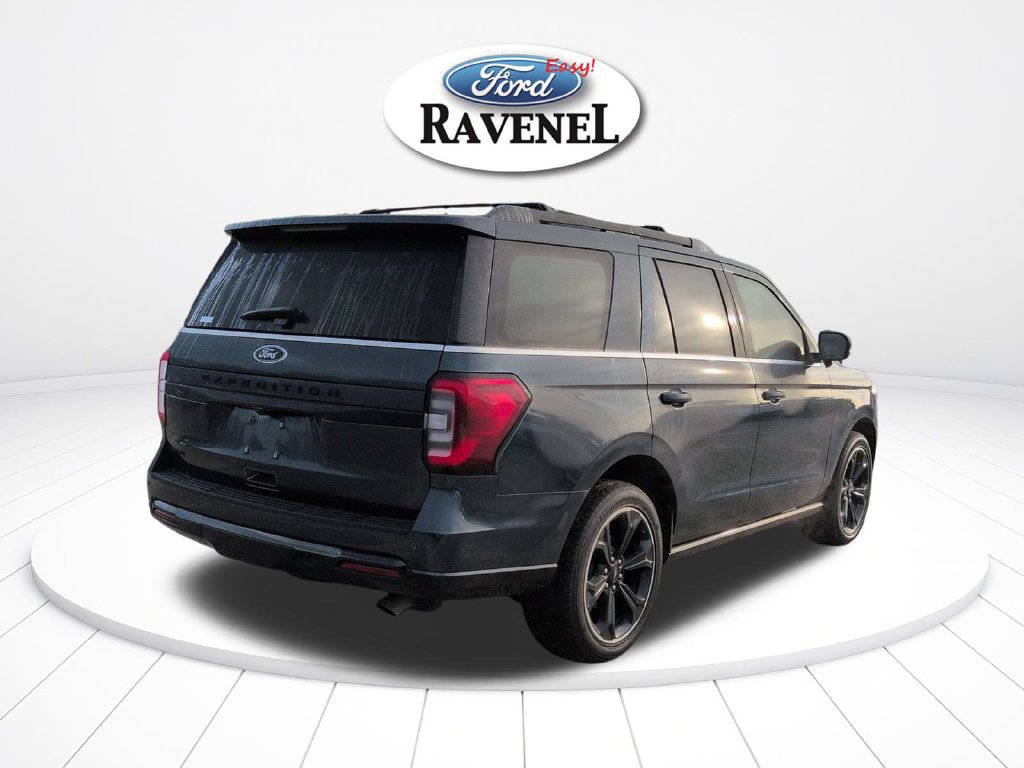 Used 2024 Ford Expedition Limited RWD image 4