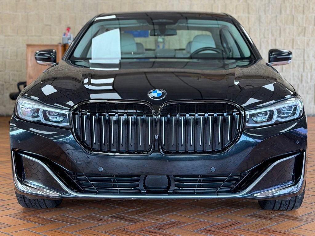 Used 2020 BMW 750i xDrive w/ Executive Package AWD/4WD image 4