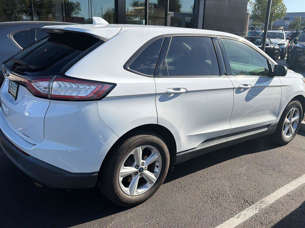 Used 2015 Ford Edge SE FWD image 3
