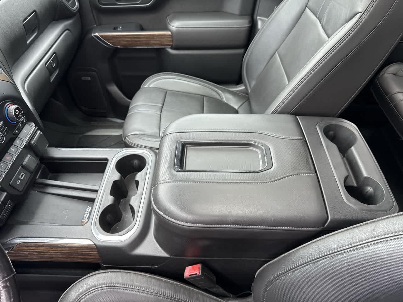 Used 2019 Chevrolet Silverado 1500 High Country w/ Technology Package RWD image 26