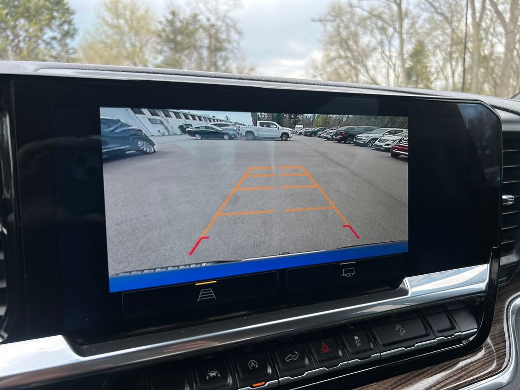 Used 2023 Chevrolet Silverado 1500 LT AWD/4WD image 32