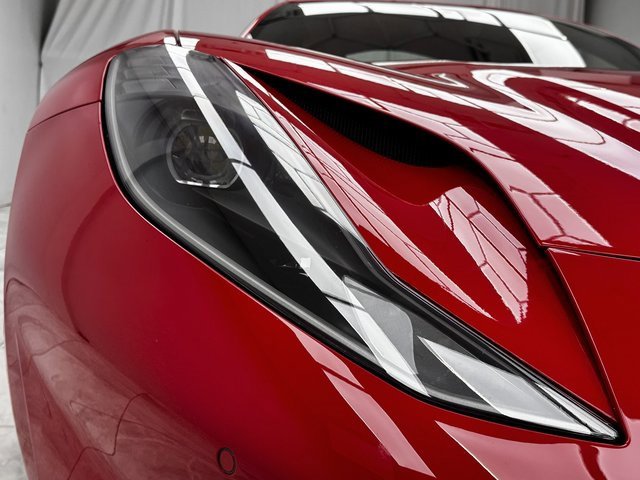 Used 2020 Ferrari 812 Superfast image 12