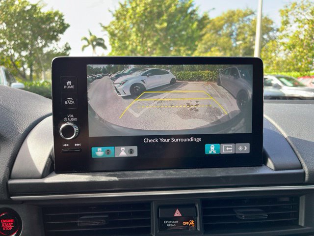 Used 2025 Honda Pilot Elite image 12