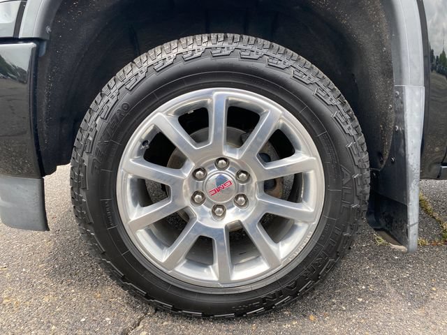 Used 2016 GMC Sierra 1500 Denali w/ Enhanced Driver Alert Package AWD/4WD image 25