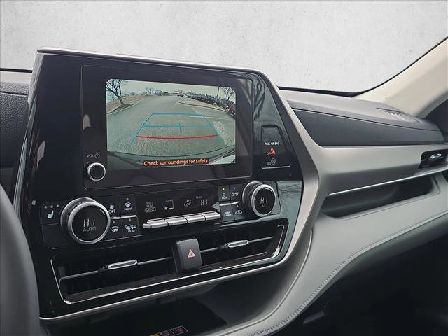 New 2026 Toyota Highlander XLE image 13