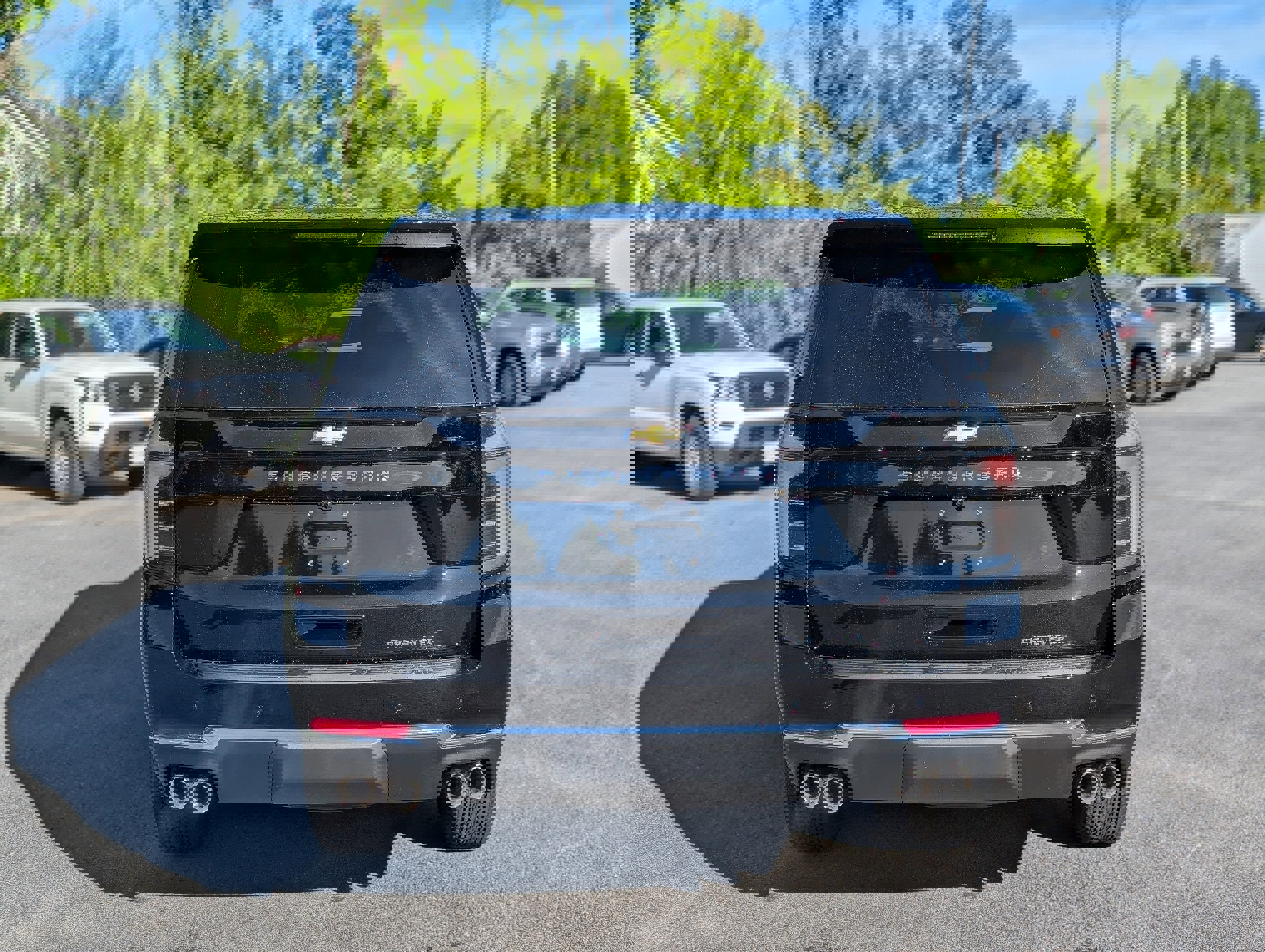 New 2025 Chevrolet Suburban Premier image 10