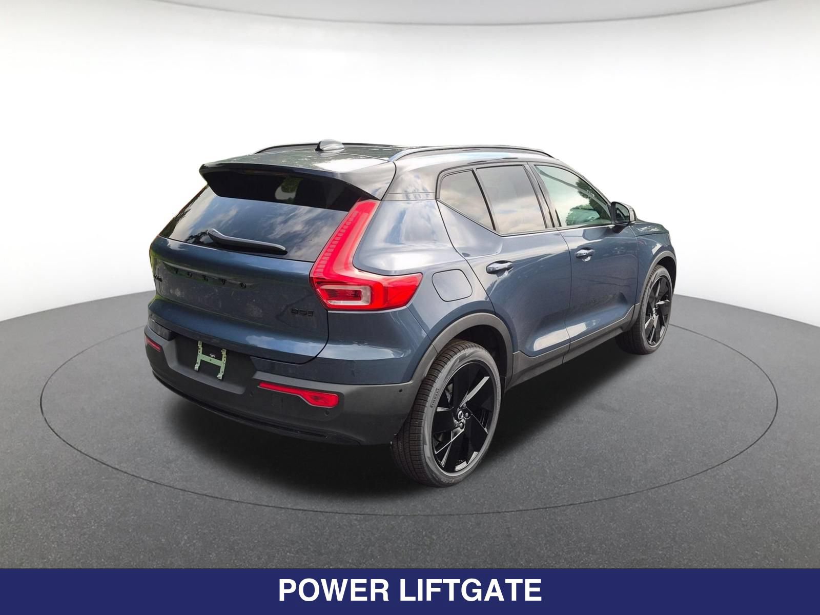 New 2026 Volvo XC40 B5 Ultra w/ Protection Package Premier AWD/4WD image 5