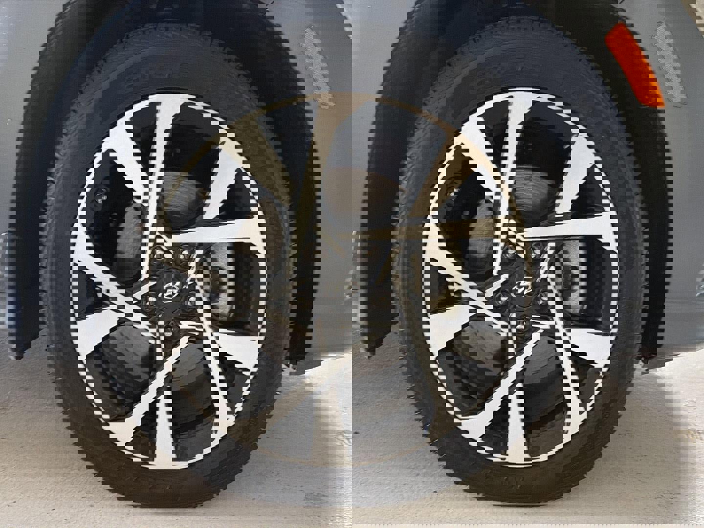 Used 2022 Hyundai Kona Limited image 28