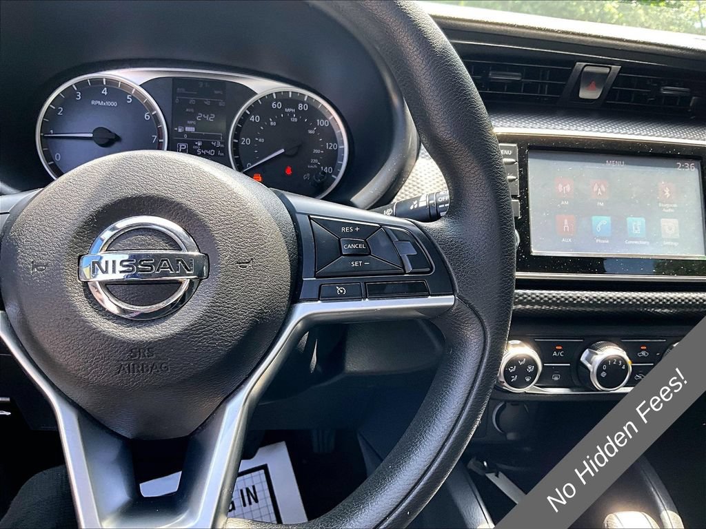Used 2020 Nissan Kicks S FWD image 11