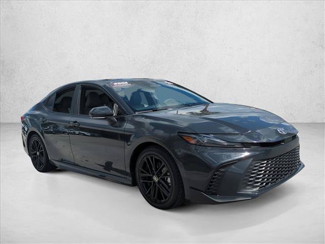 Certified 2025 Toyota Camry SE FWD image 3