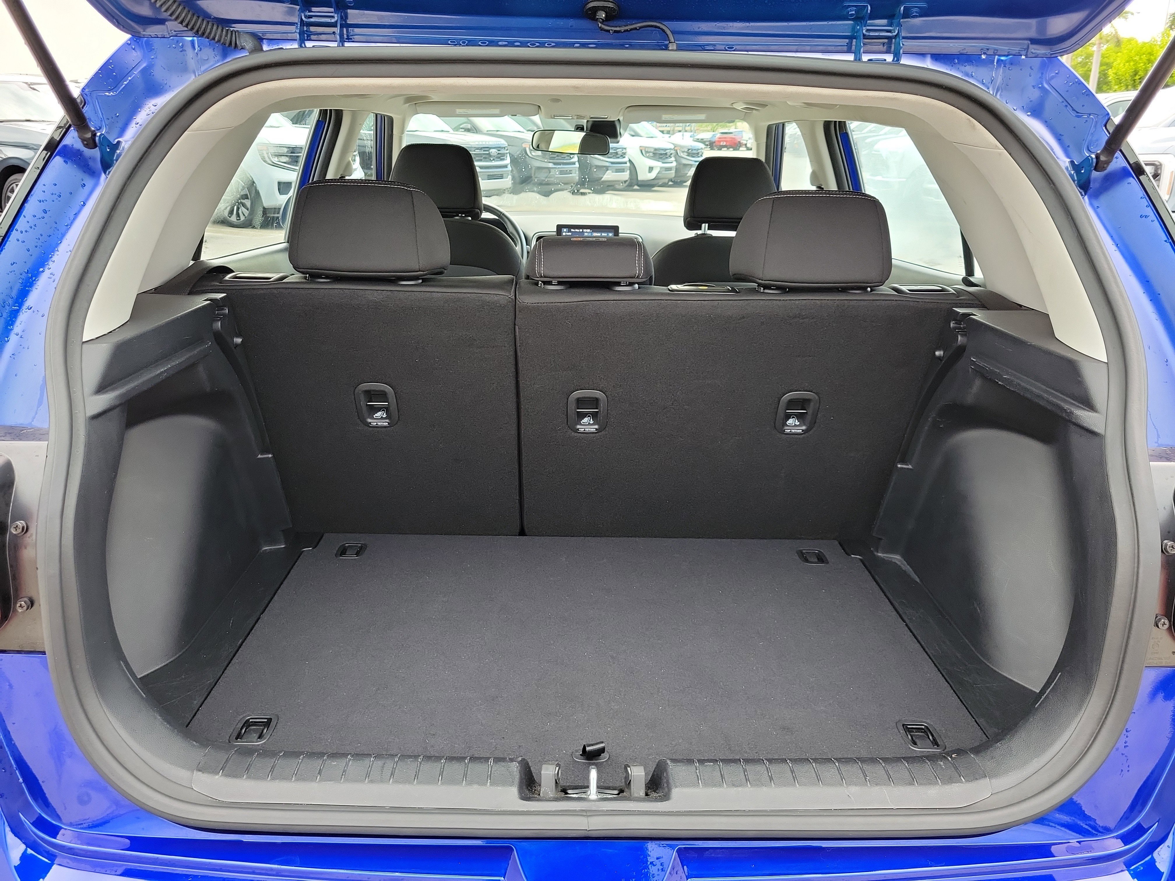 Used 2025 Hyundai Venue FWD image 15