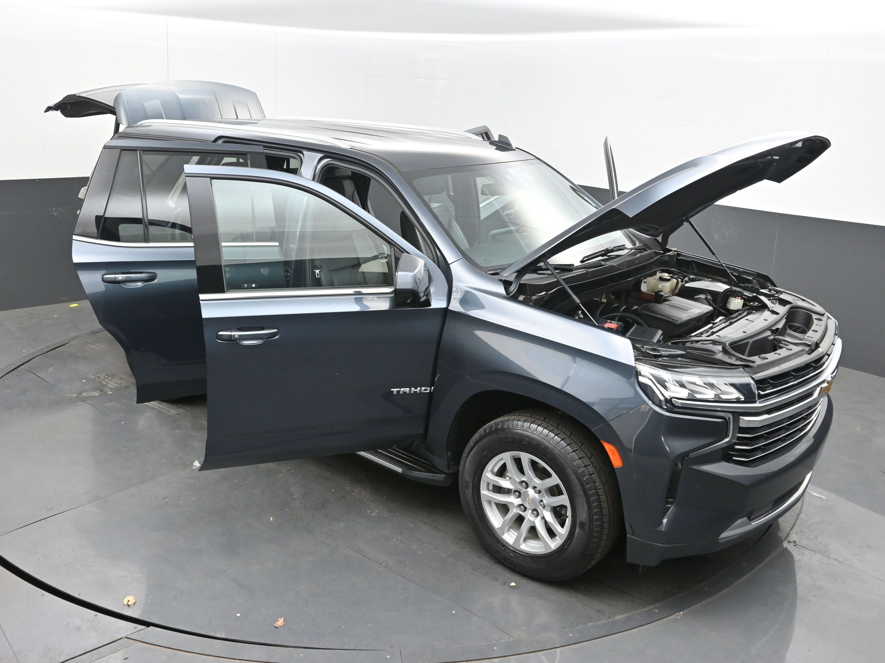 Used 2021 Chevrolet Tahoe LT image 36