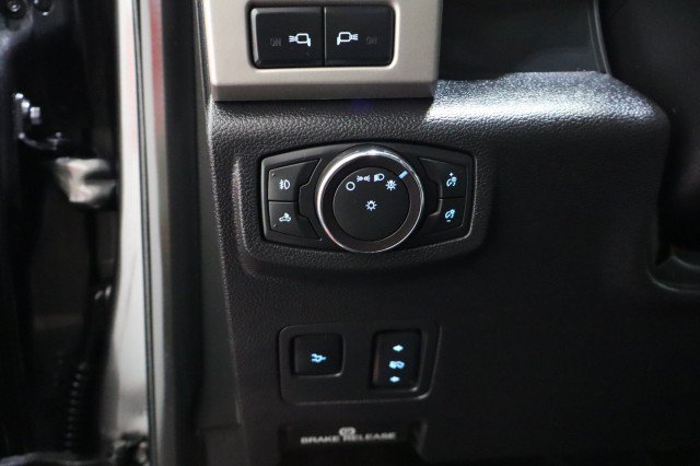 Used 2018 Ford F250 Lariat w/ Lariat Ultimate Package AWD/4WD image 37
