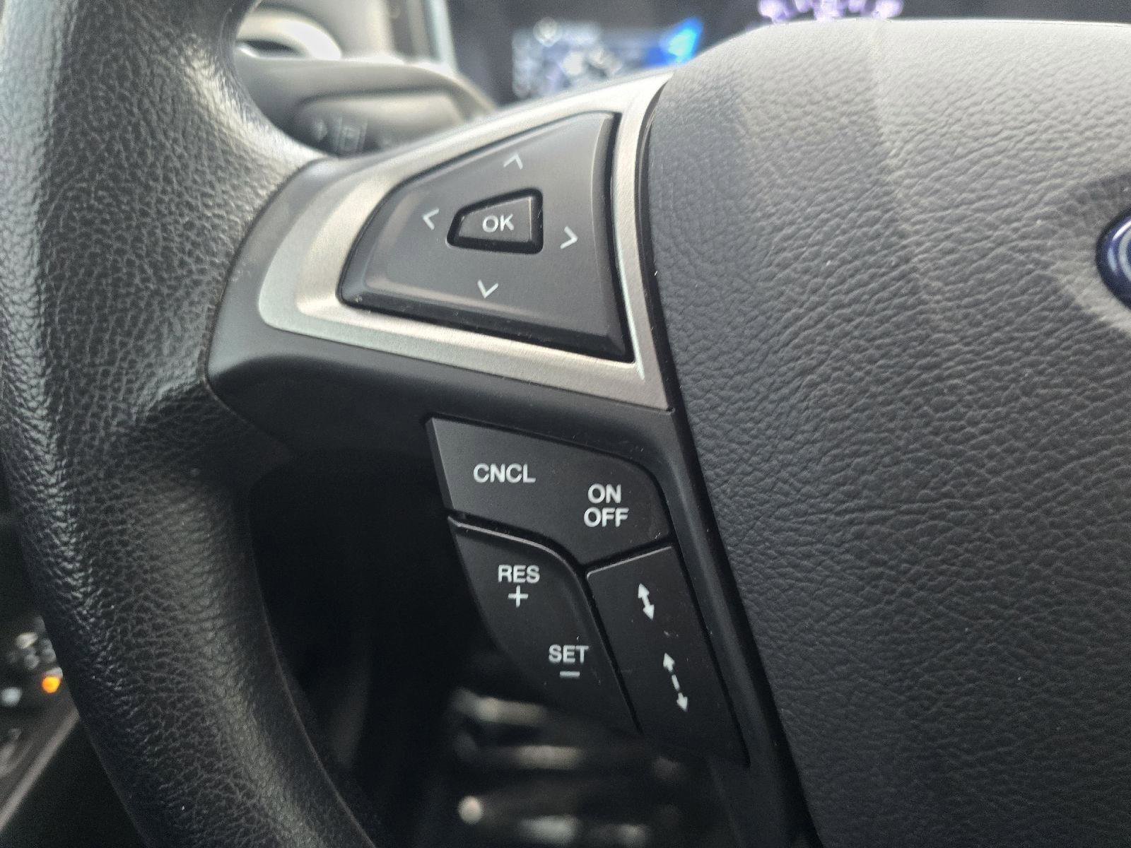 Used 2019 Ford Fusion SE image 11