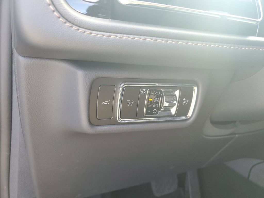 New 2025 Lincoln Aviator Reserve w/ Luxury Package RWD image 24