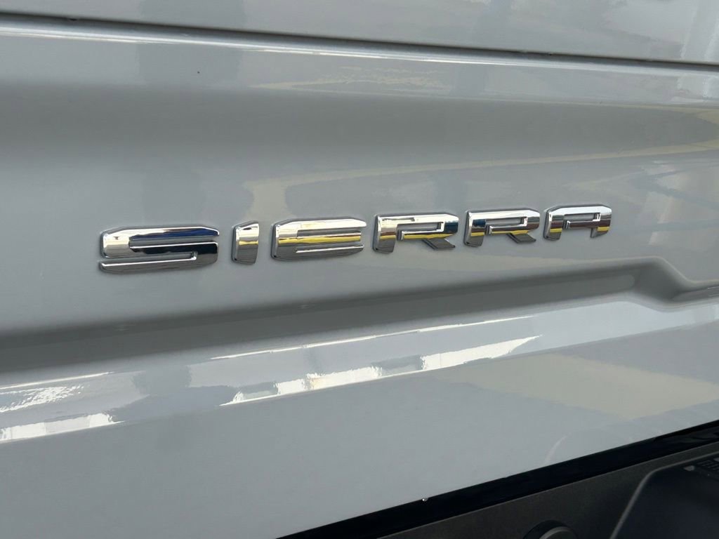 Used 2025 GMC Sierra 1500 AT4 w/ AT4 Premium Package image 26