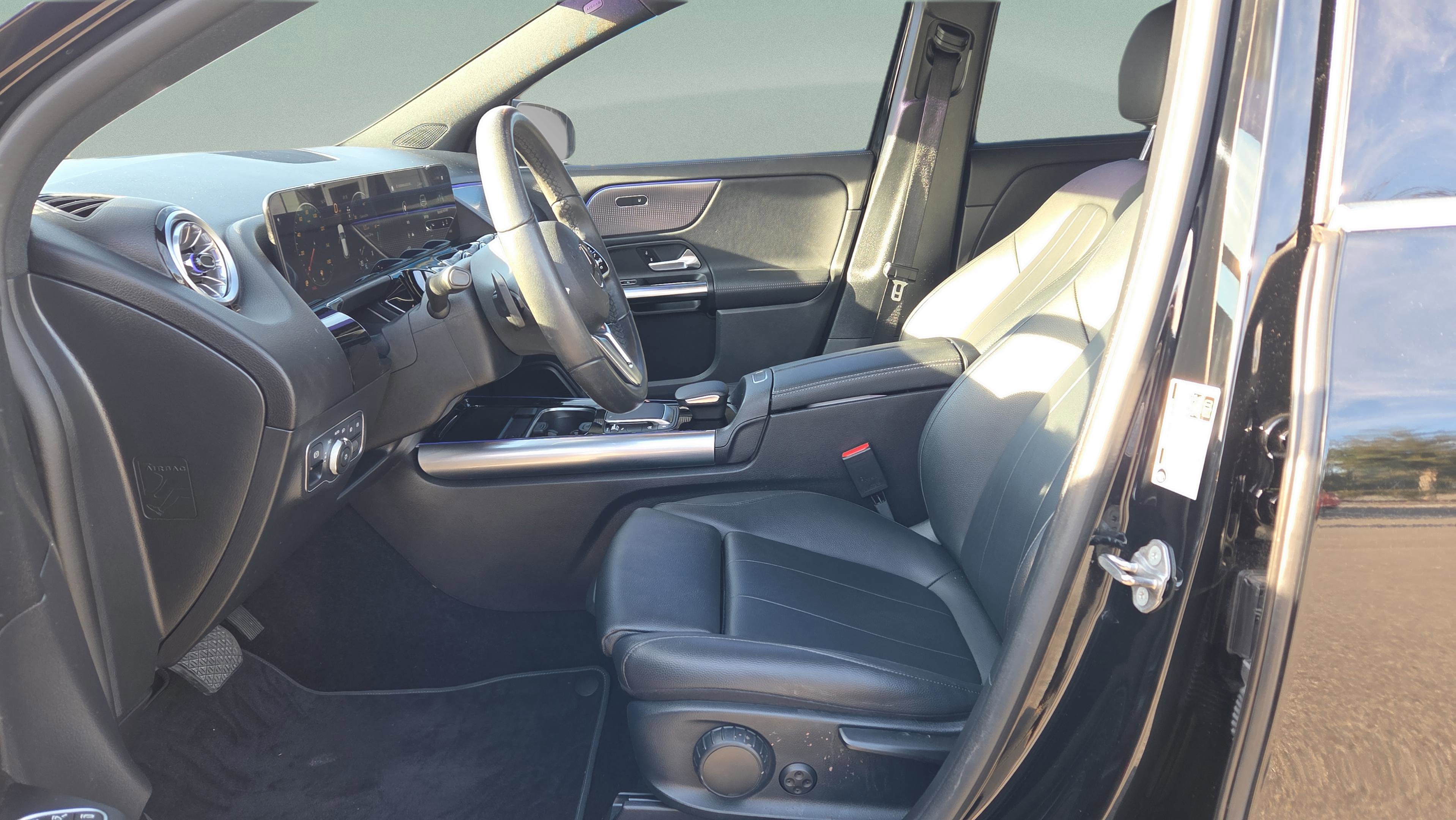 Used 2022 Mercedes-Benz GLA 250 image 11