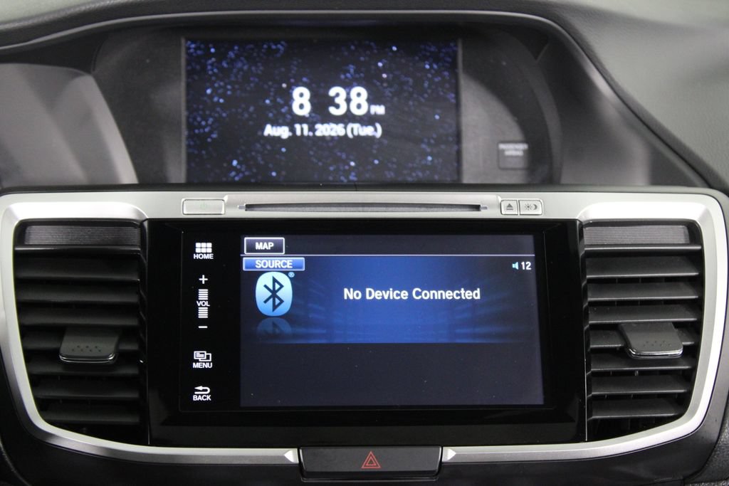Used 2017 Honda Accord Touring image 8