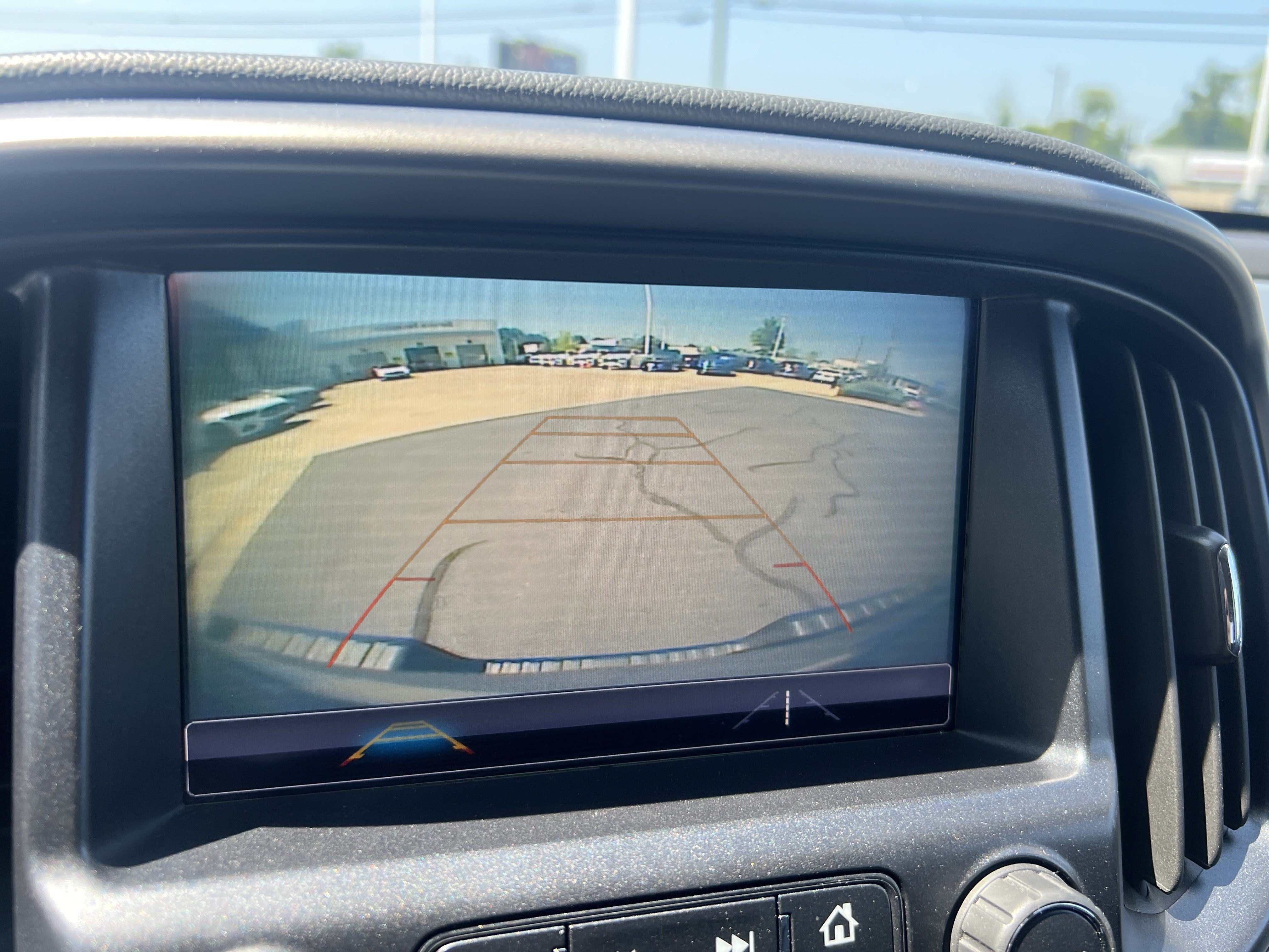 Used 2018 Chevrolet Colorado Z71 AWD/4WD image 25
