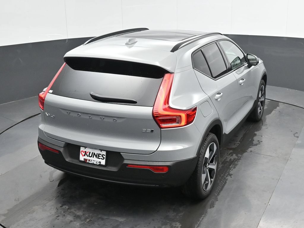 New 2026 Volvo XC40 B5 Plus w/ Protection Package Premier AWD/4WD image 30