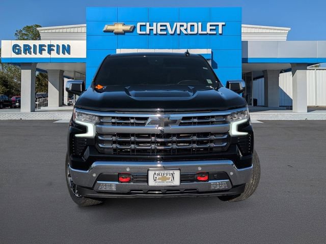 Used 2025 Chevrolet Silverado 1500 LTZ image 12