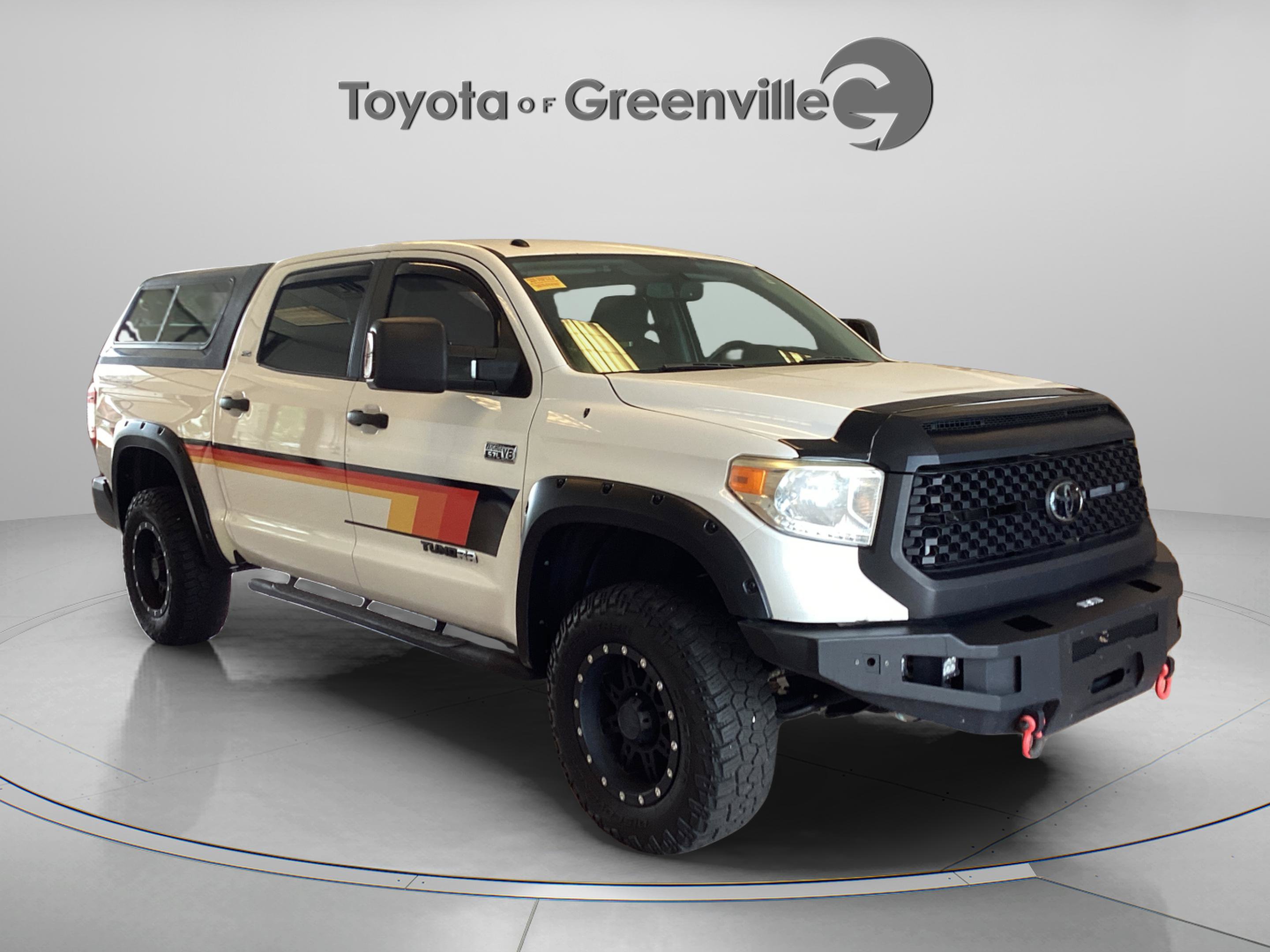 Used 2017 Toyota Tundra SR5 w/ TRD Off Road Package AWD/4WD image 8