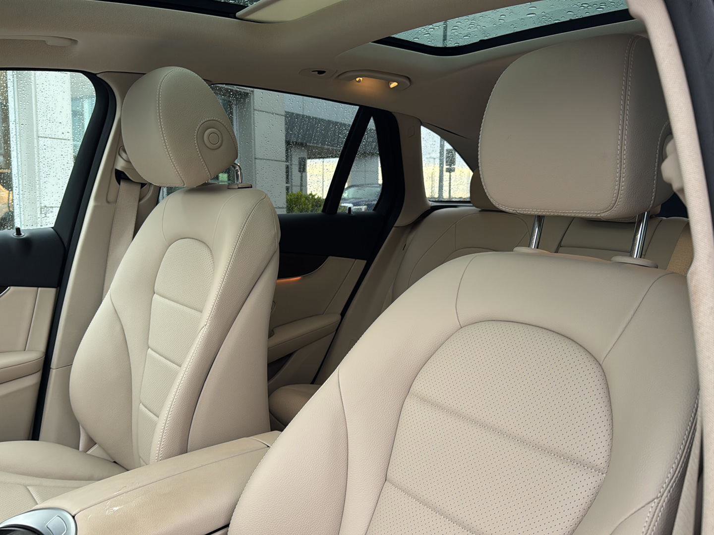 Used 2021 Mercedes-Benz GLC 300 image 25