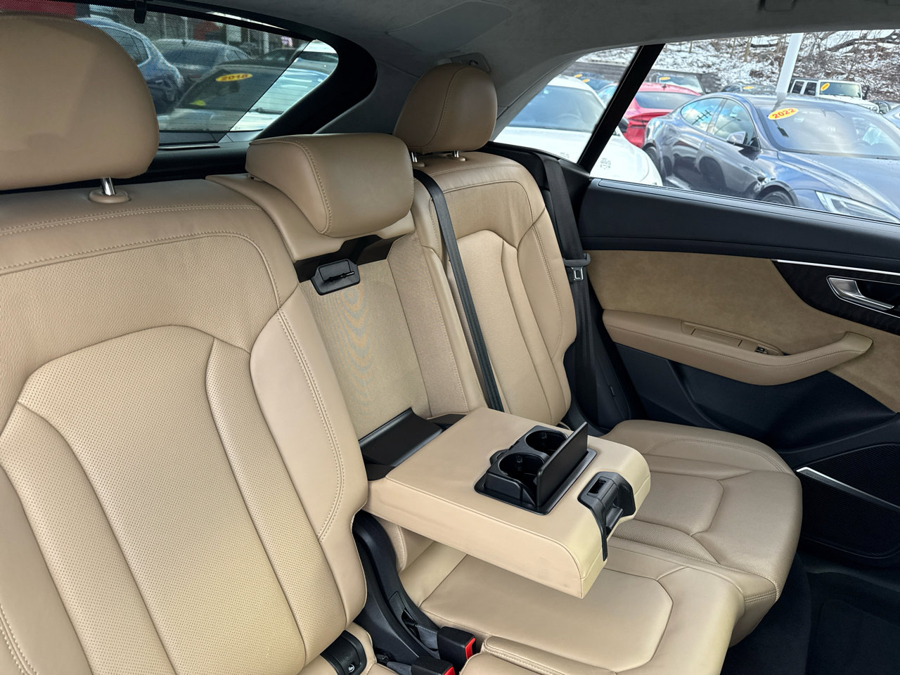 Used 2021 Audi Q8 Prestige w/ Prestige Package image 37