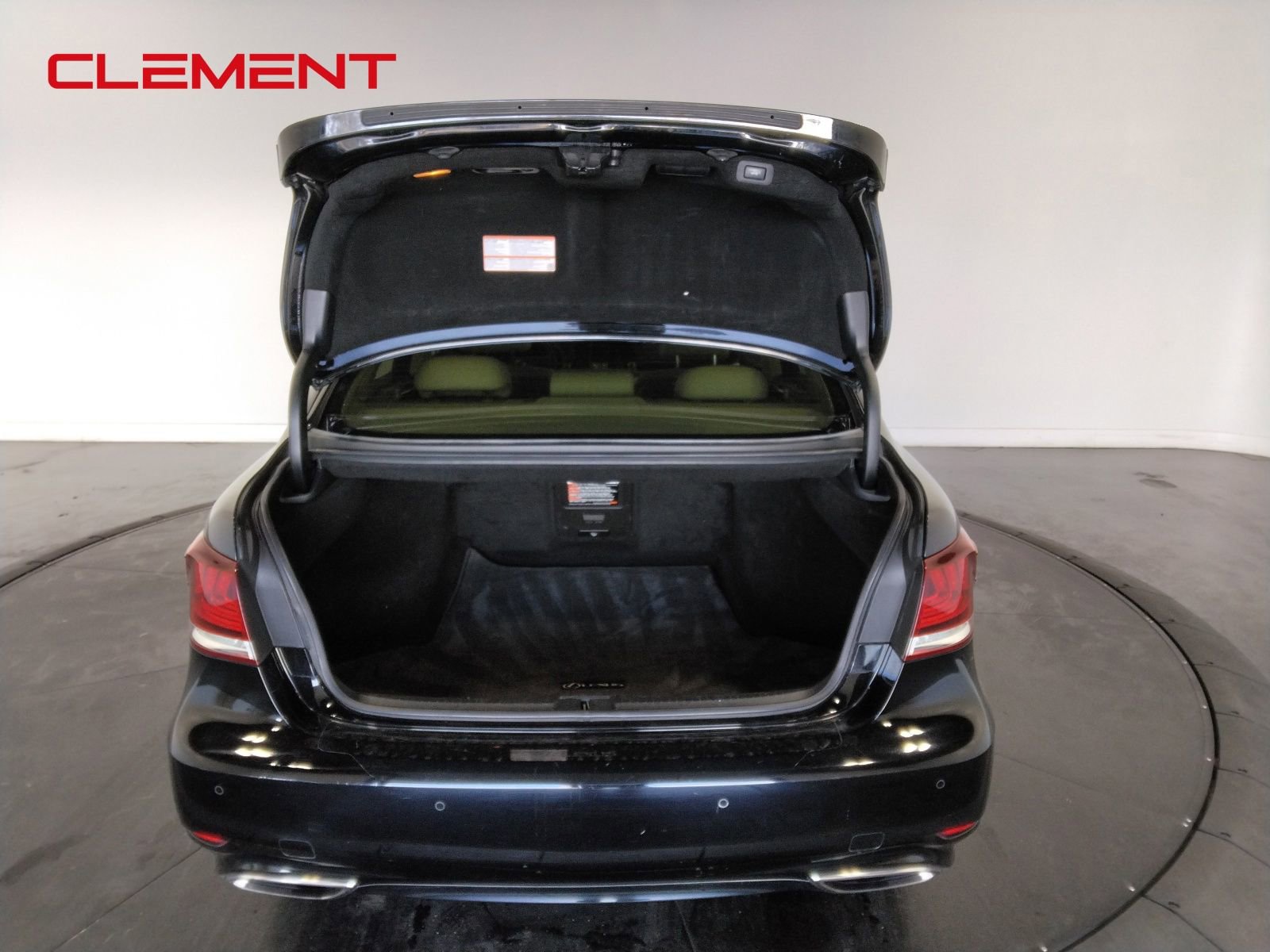 Used 2017 Lexus LS 460 w/ Comfort Package image 9