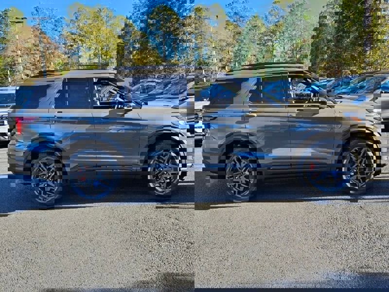 New 2026 Ford Explorer ST-Line w/ ST-Line Street Pack image 16