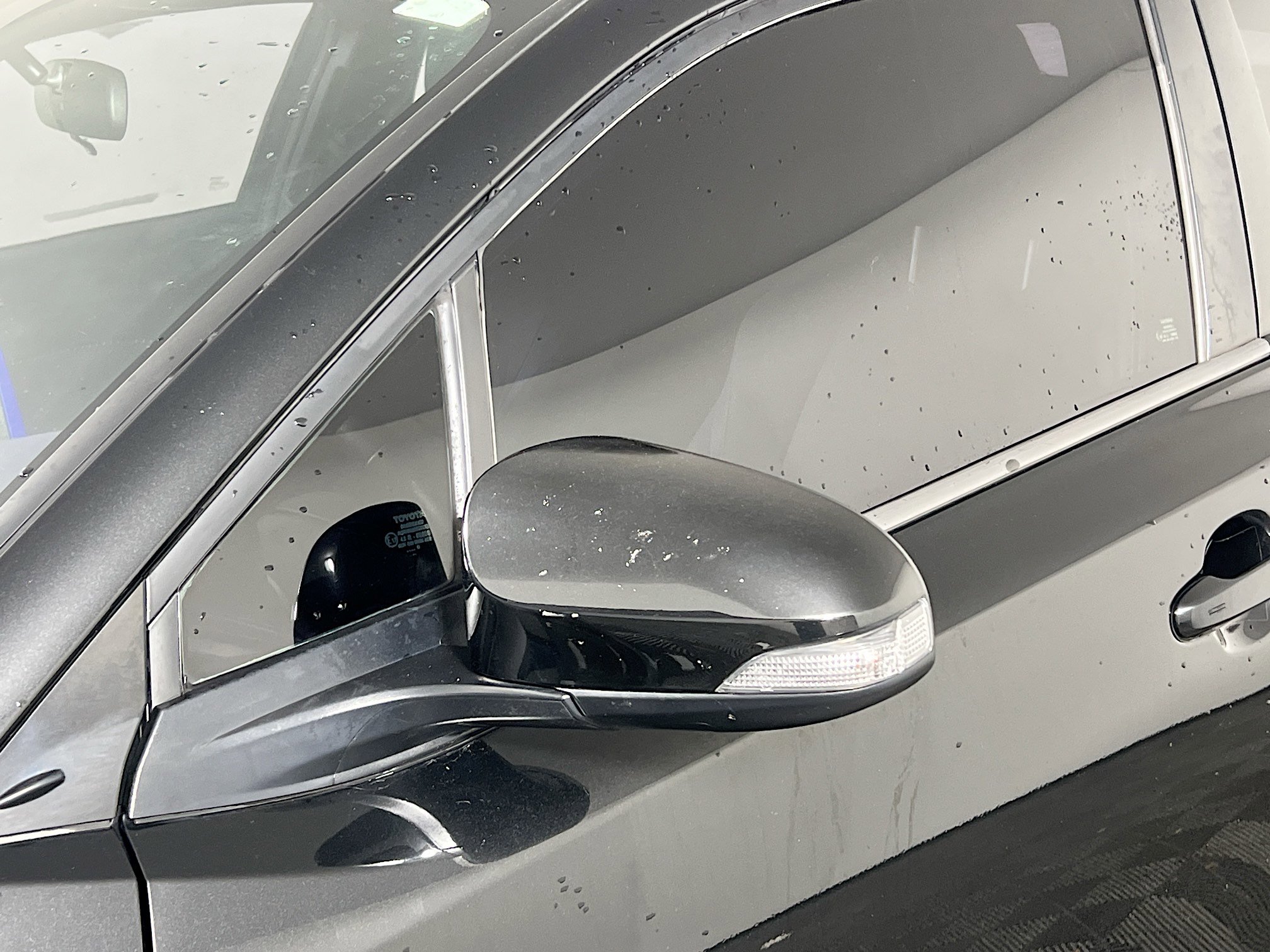 Used 2020 Toyota C-HR XLE image 12