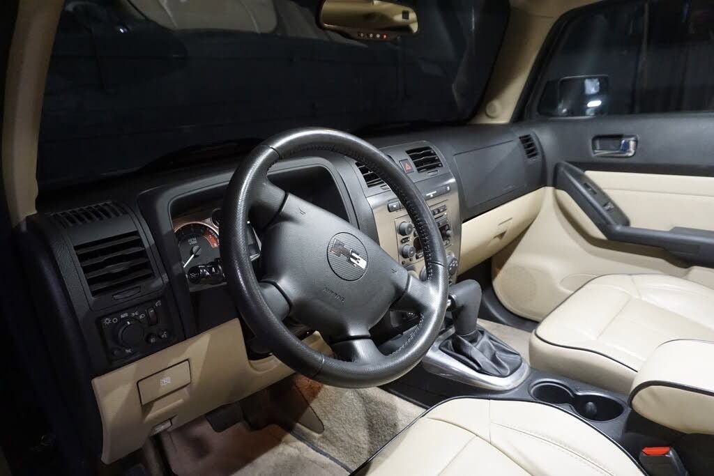 Used 2009 HUMMER H3 Luxury AWD/4WD image 11