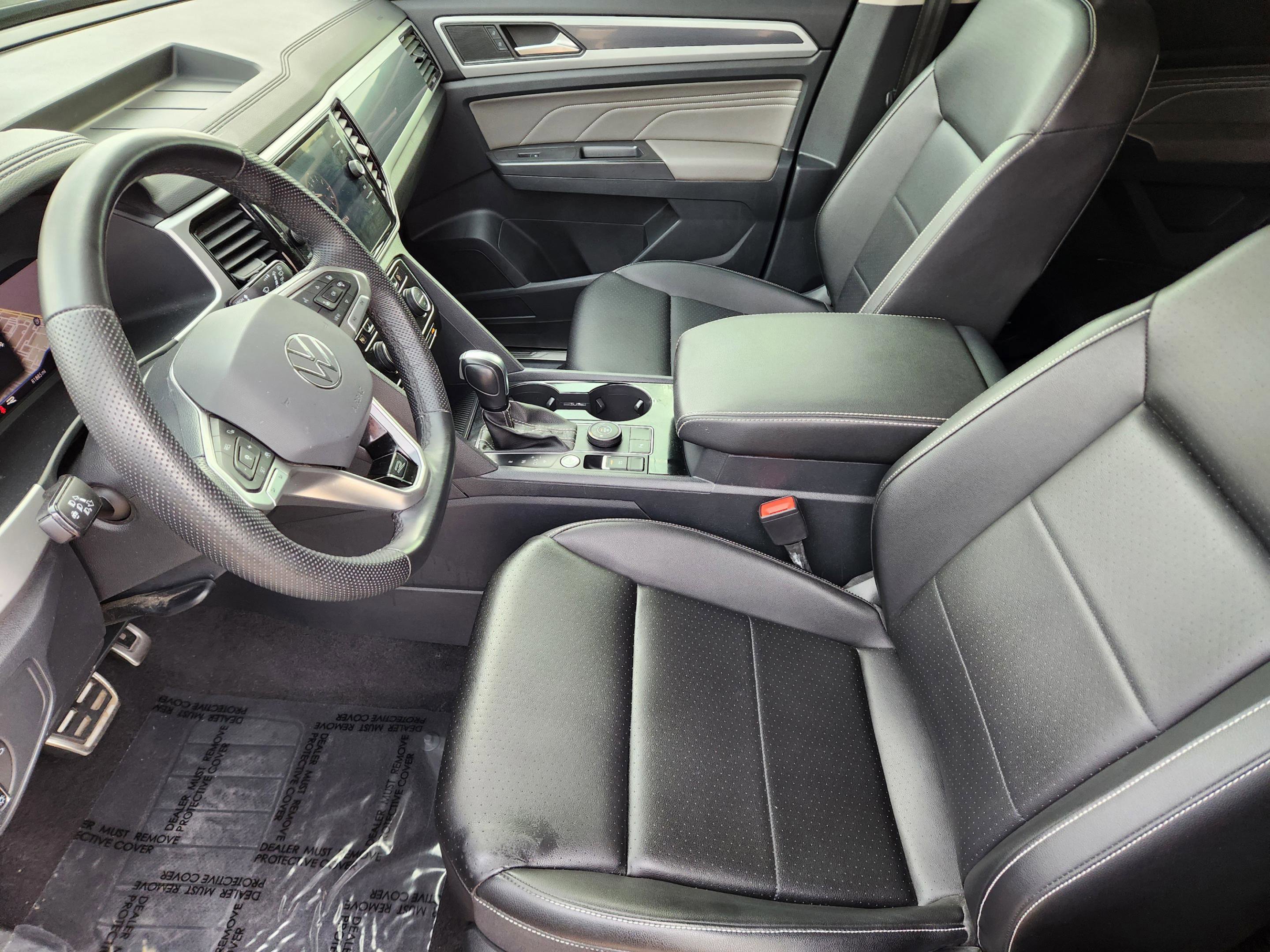 Used 2023 Volkswagen Atlas SEL R-Line image 5