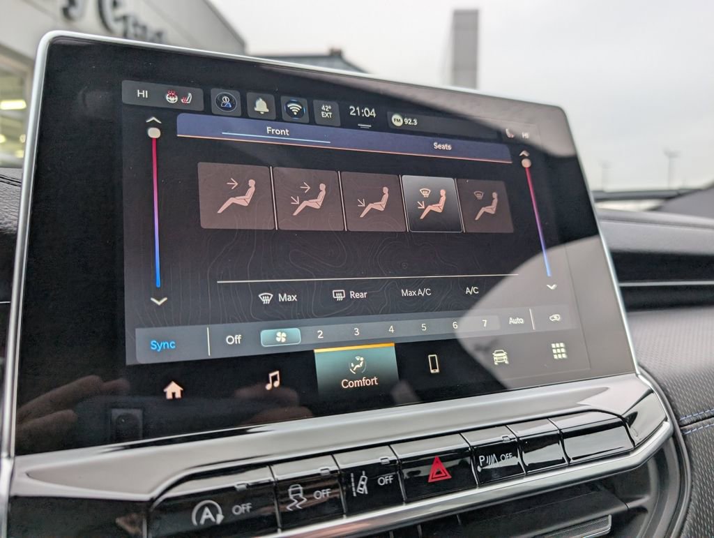 New 2026 Jeep Compass Limited image 24