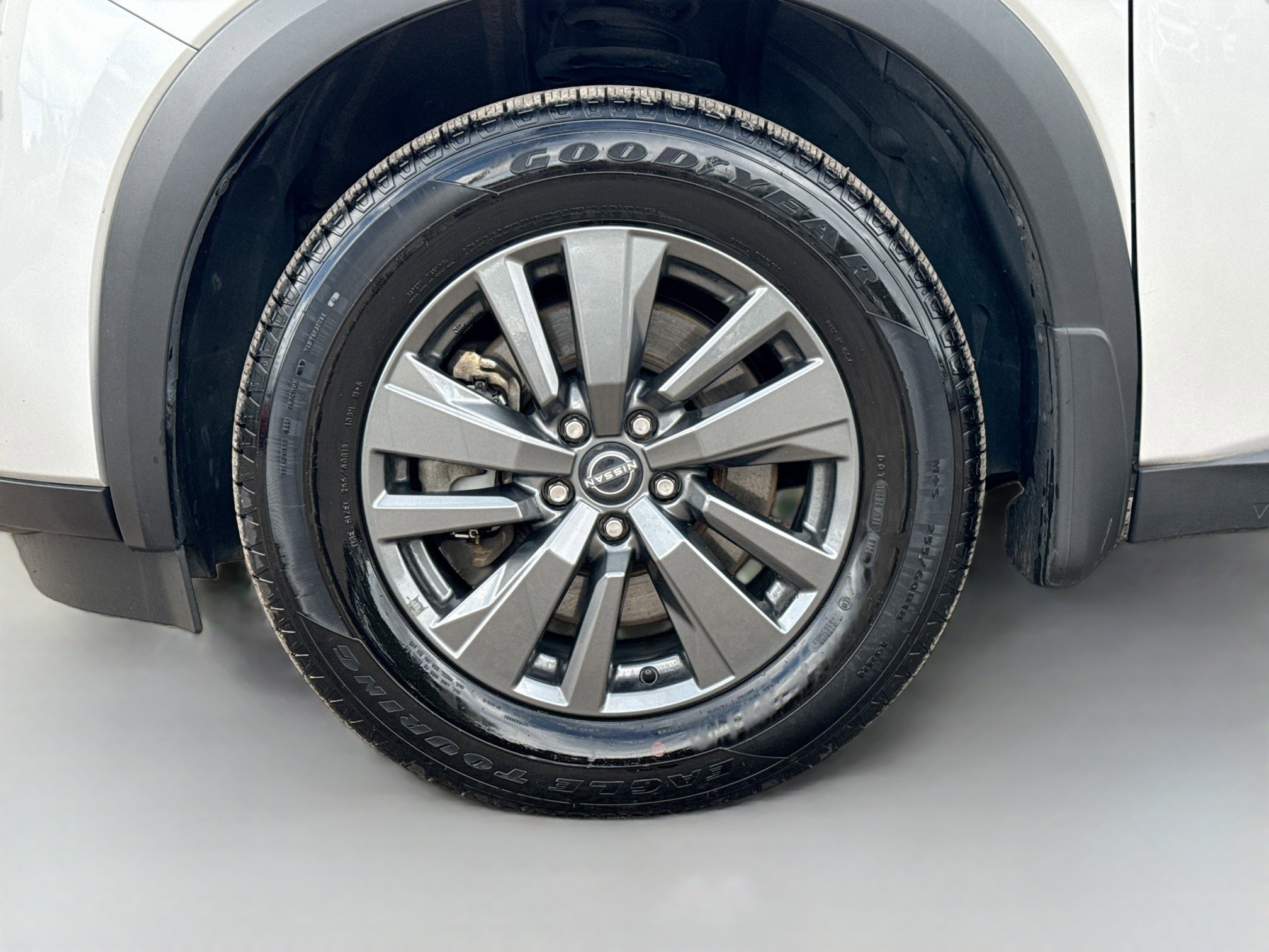 Used 2023 Nissan Pathfinder SV image 42