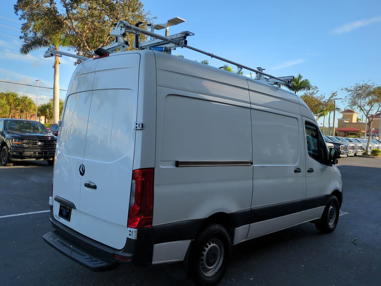 Used 2019 Mercedes-Benz Sprinter 144 Cargo image 4
