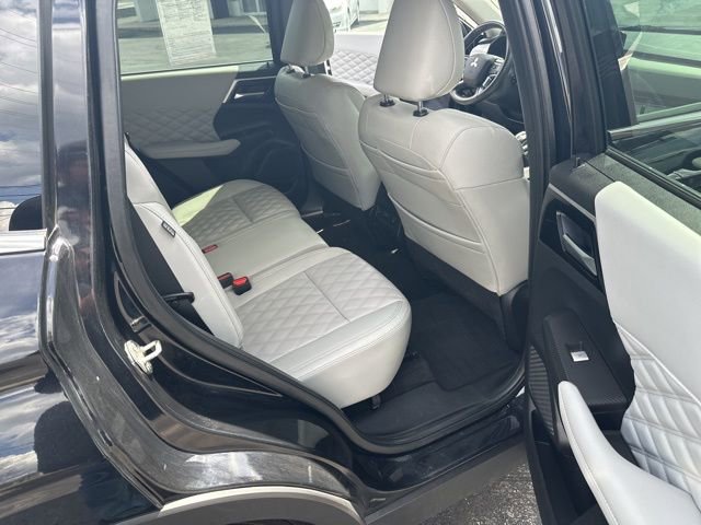 Used 2022 Mitsubishi Outlander SEL image 18