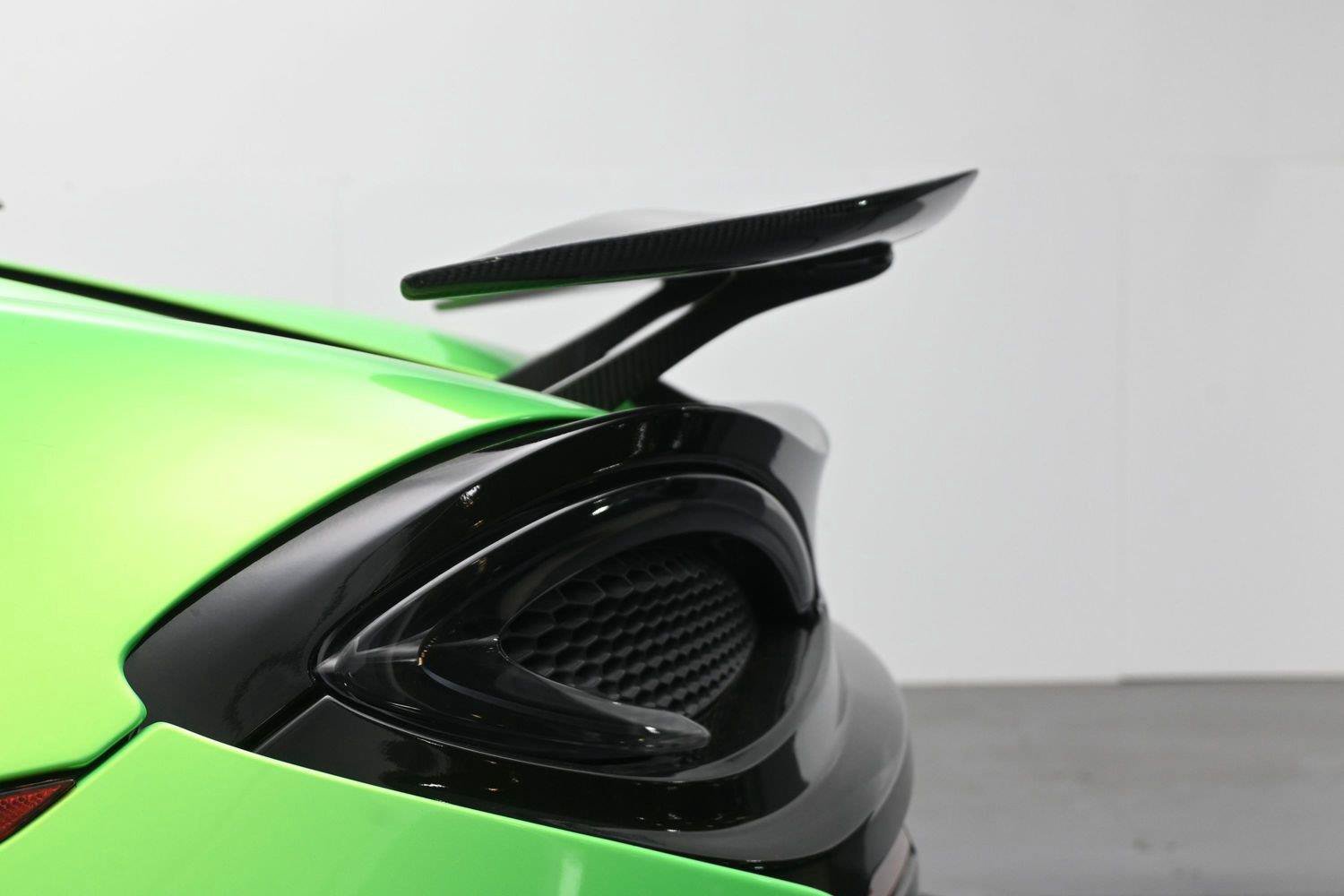 Used 2016 McLaren 570S Coupe RWD image 12