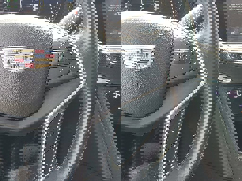 Used 2017 Cadillac XT5 Luxury w/ Driver Awareness Package FWD image 28