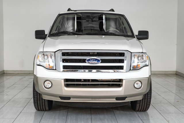 Used 2013 Ford Expedition XLT RWD image 3