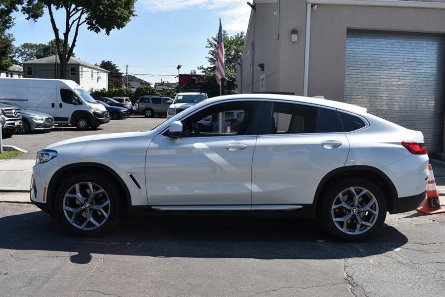 Used 2024 BMW X4 xDrive30i image 5