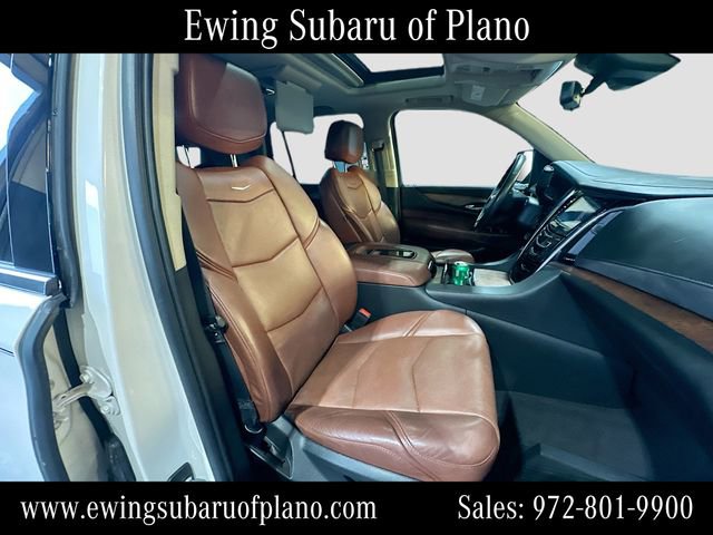 Used 2020 Cadillac Escalade Premium Luxury RWD image 32