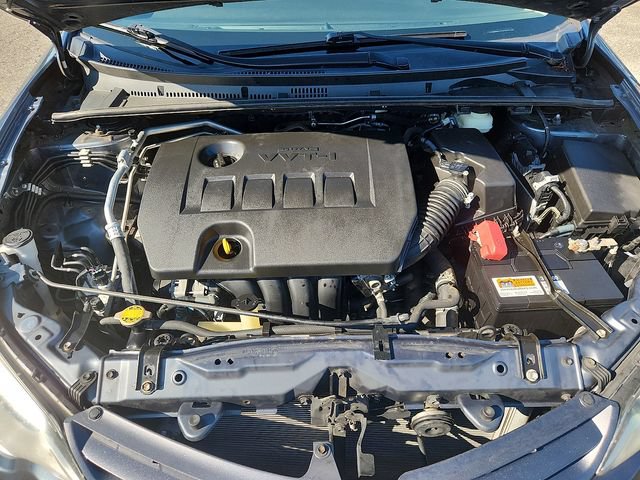 Used 2015 Toyota Corolla LE FWD image 27