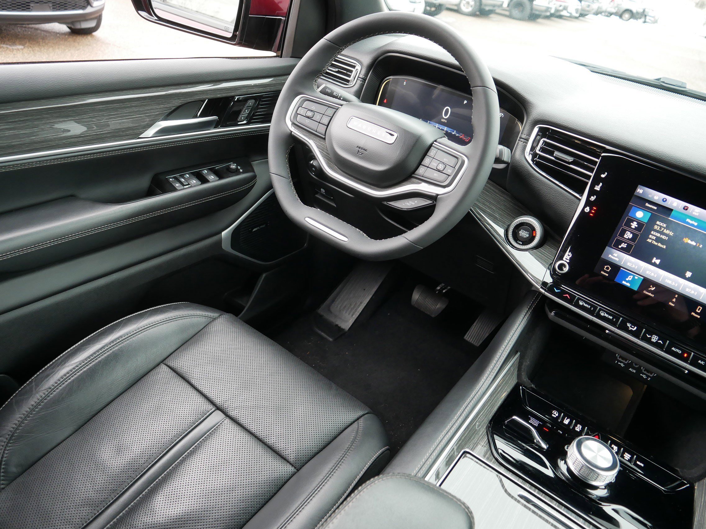 Used 2022 Jeep Wagoneer Series II image 9