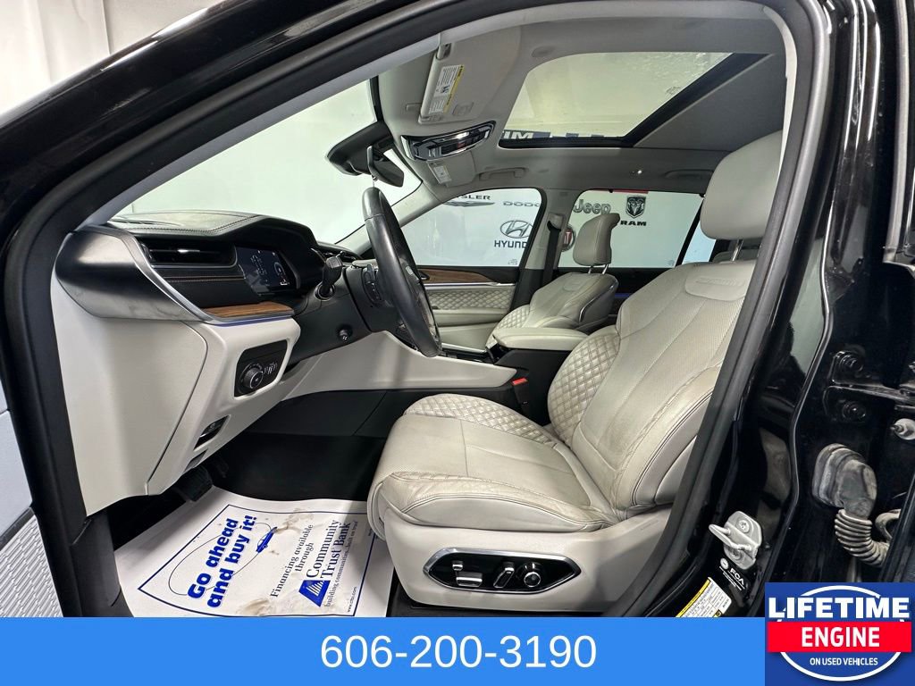 Used 2021 Jeep Grand Cherokee L Summit w/ Luxury Tech Group V image 14